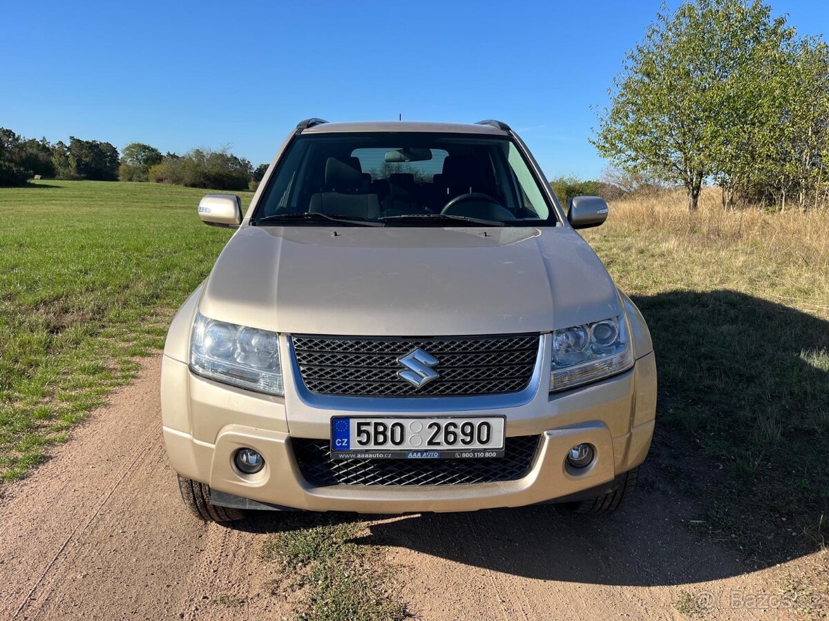 SUZUKI GRAND VITARA II 2.4VVTI 124kw MANUÁL BENZIN TAŽNÉ - 12
