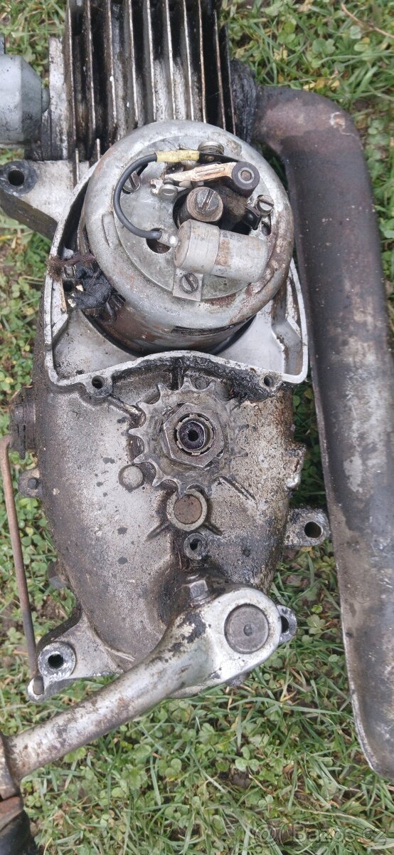 Jawa 555 pionyr bez TP - 12