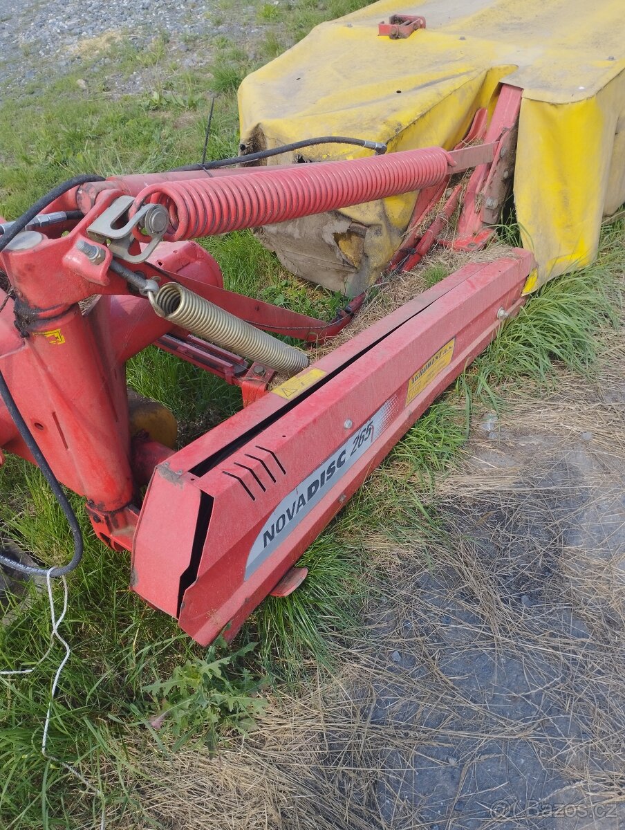 Prodáme zemědělské stroje. - 12