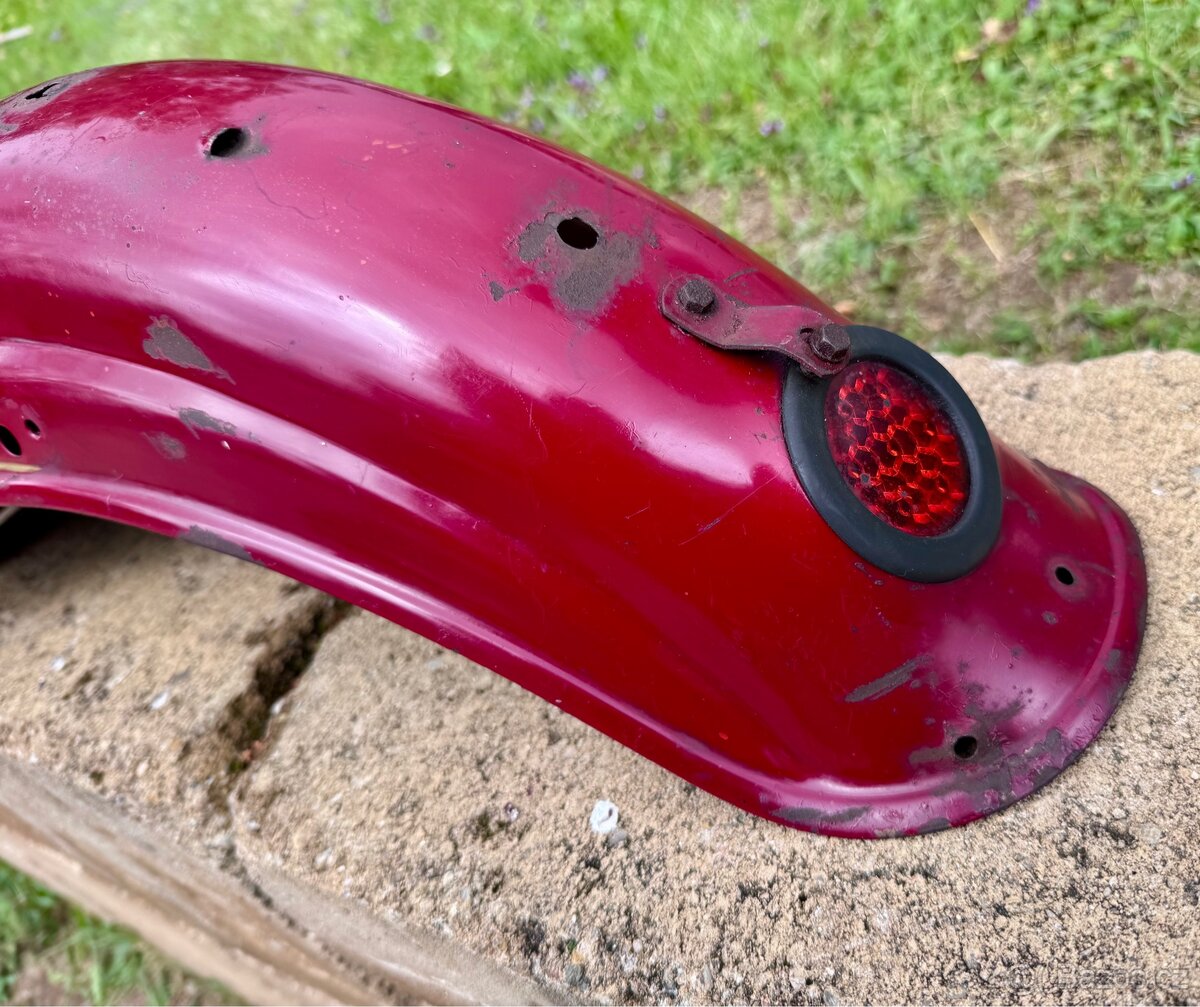 Jawa 250 350 panelka - zadní blatník - 12