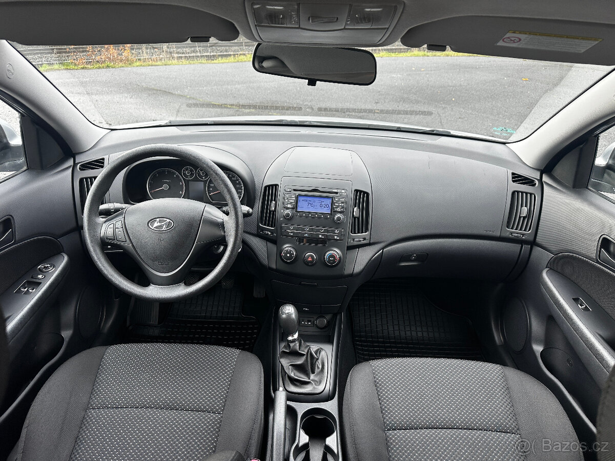 HYUNDAI i30 CW, 1.6 CRDi, r.v. 2011 - 12