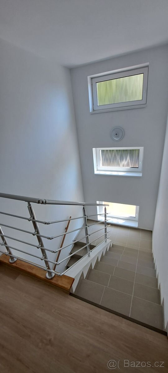 Pronajmeme nový rodinný dům okr. Ústí nad Labem - Stradov - 12