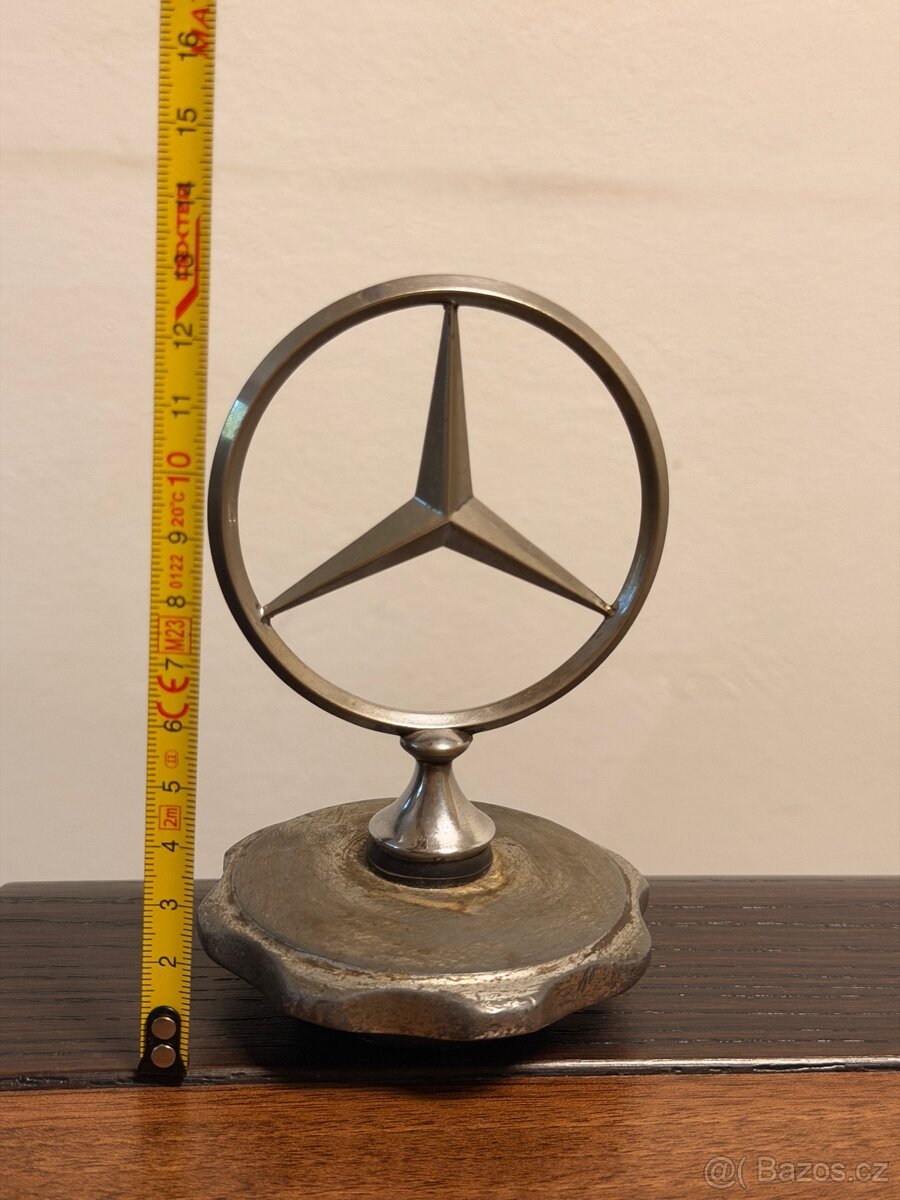 Znak Mercedes / víčko chladiče - 12