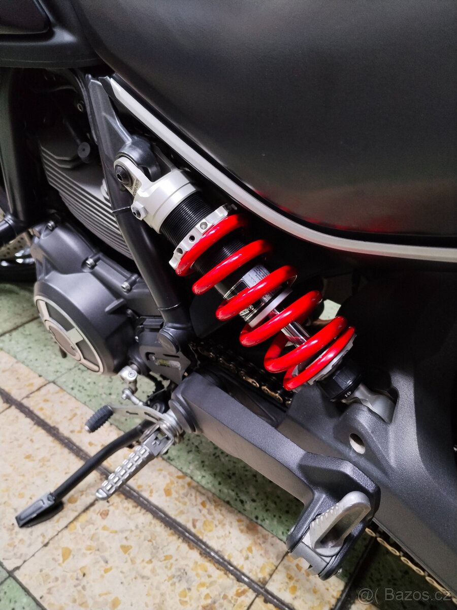 Ducati Scrambler Full Throttle - 12