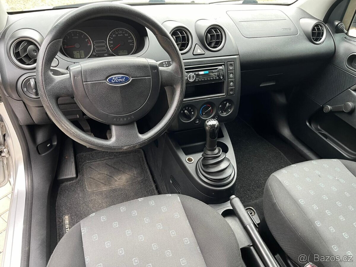 Ford Fiesta 1.3 benzín Viva X 122000km klima 2005 1A AUTO - 12