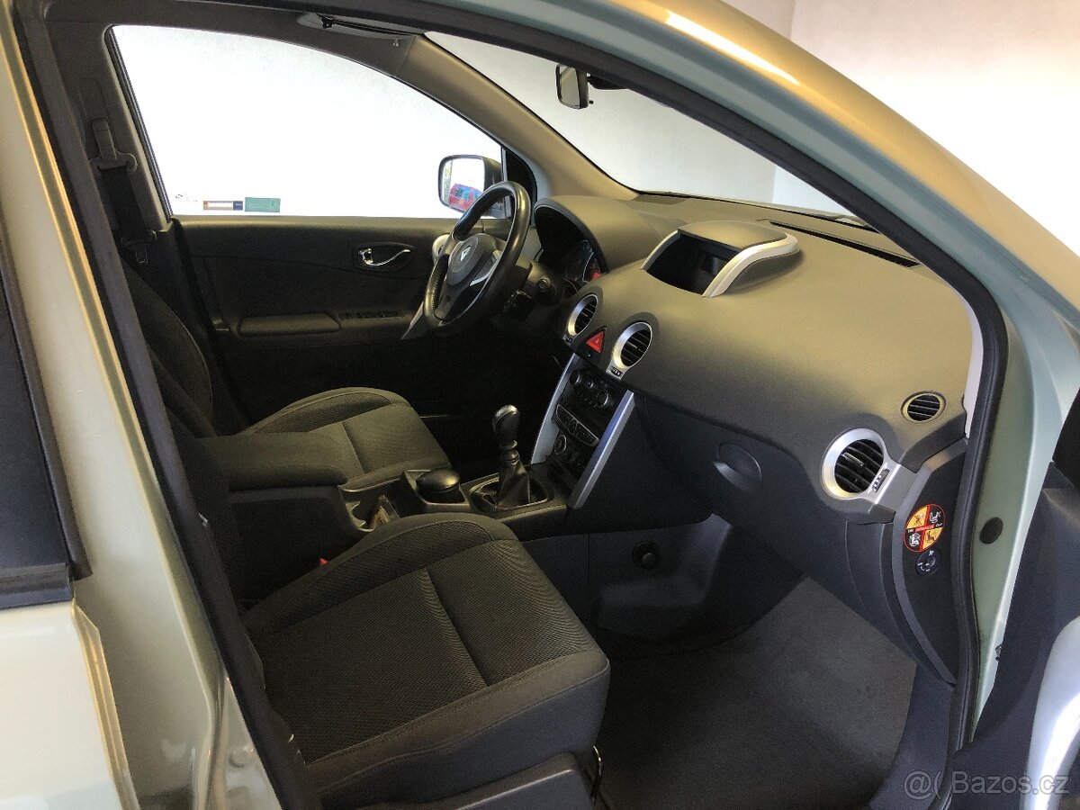 RENAULT KOLEOS 4x4 2,0 dCi - 12