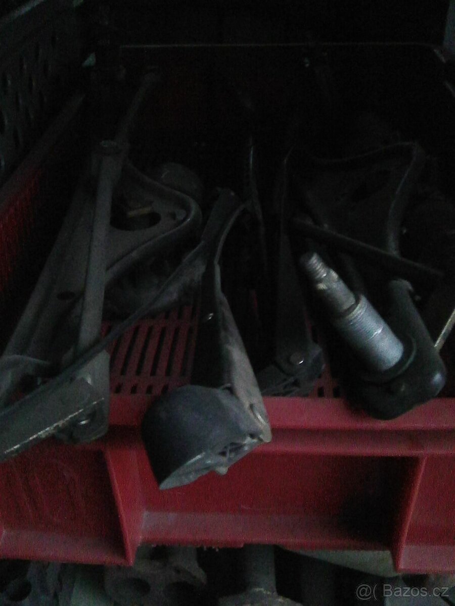 Škoda Felicia 1.3-bouda fabia 1.4 -octavia 1 - 12