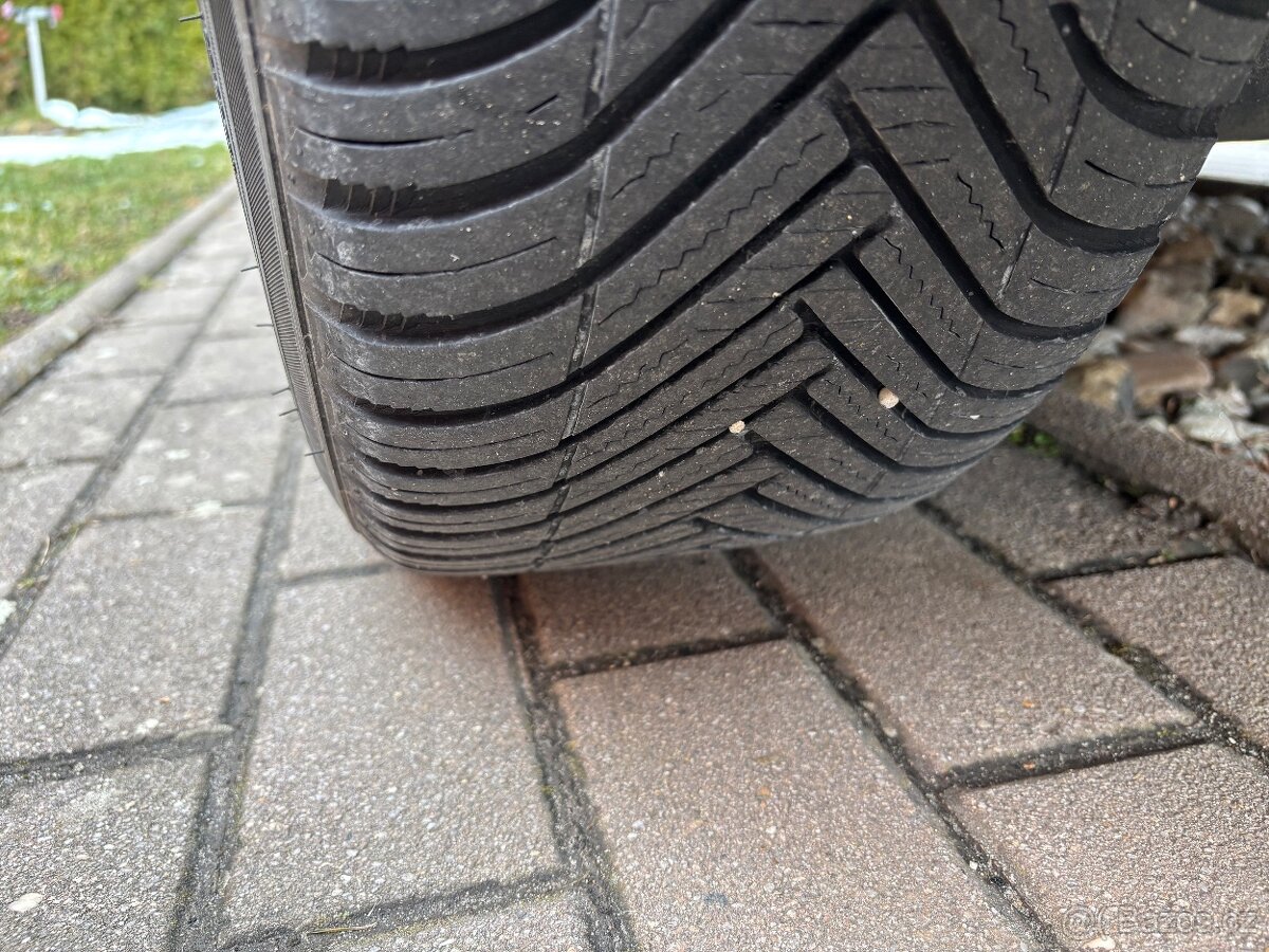PREDÁM MERCEDES C220cdi typ w204 - 12