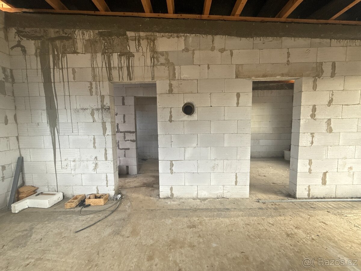 Rodinný dům 2kk 1 polovina - 12