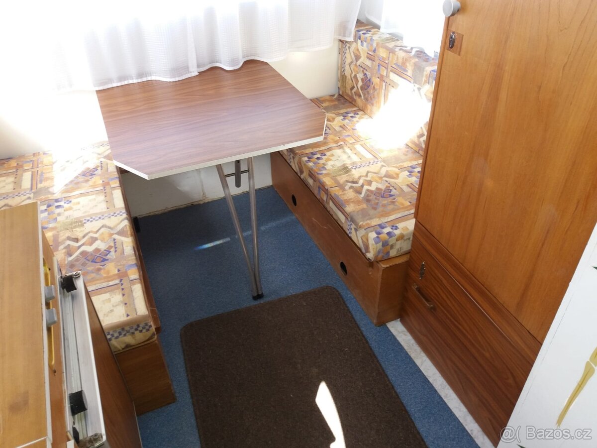 Karavan , Kuchyňka, Koupelna - 12