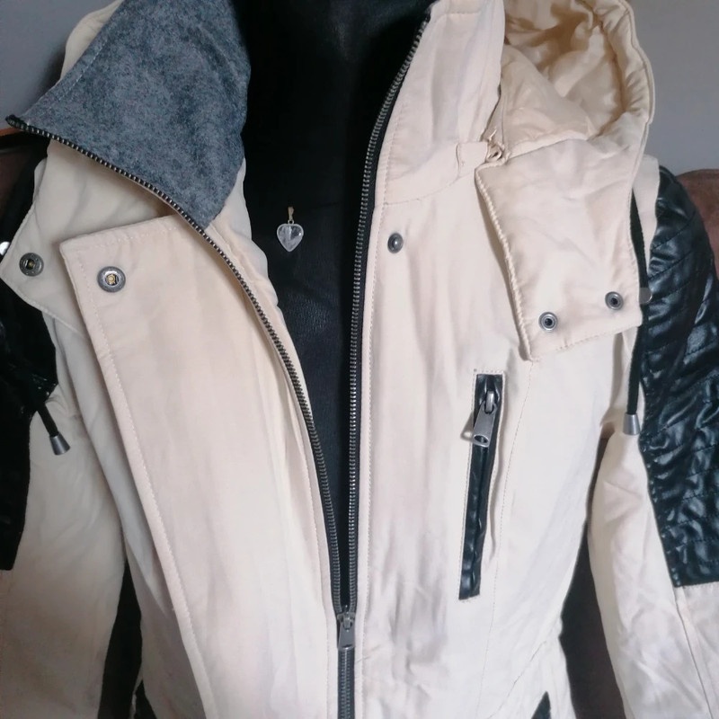 Nádherná zimní bunda s kapucí vel.36-40 - 12