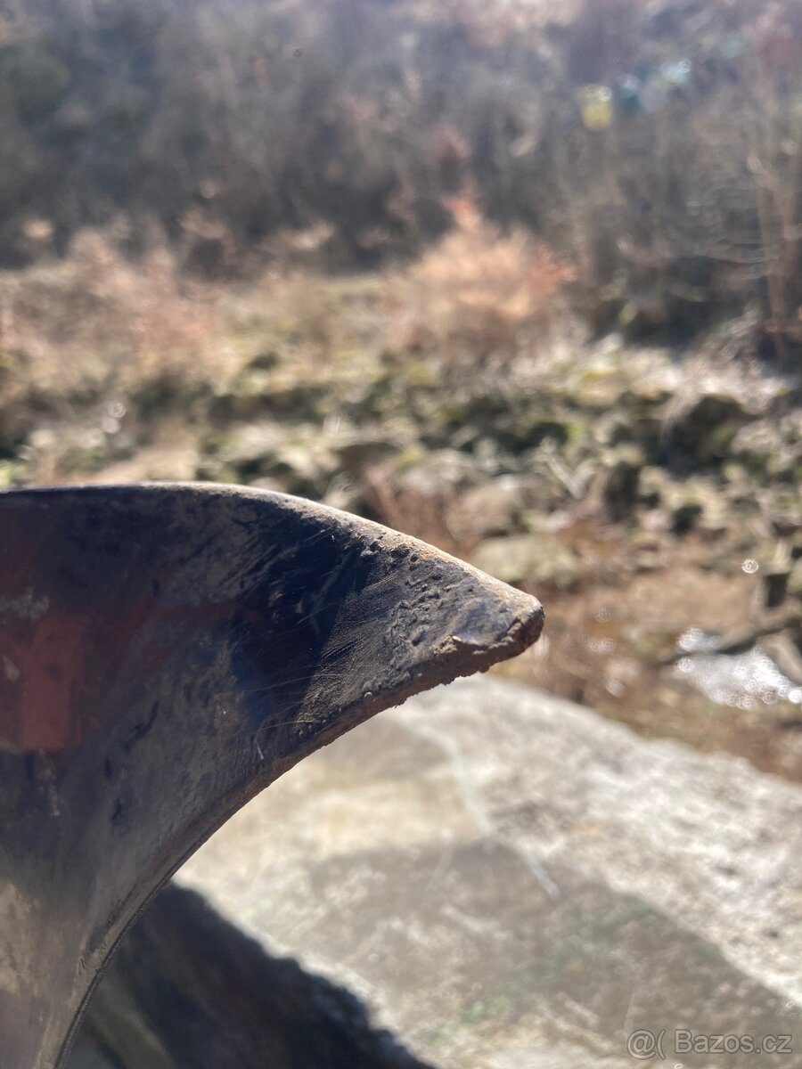 Kapota BMW E34 technoviolet - 12