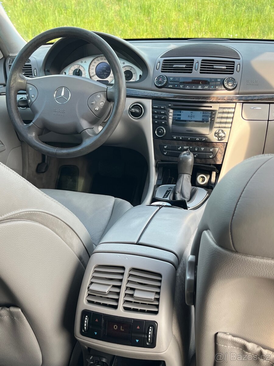 Mercedes W211 - 12