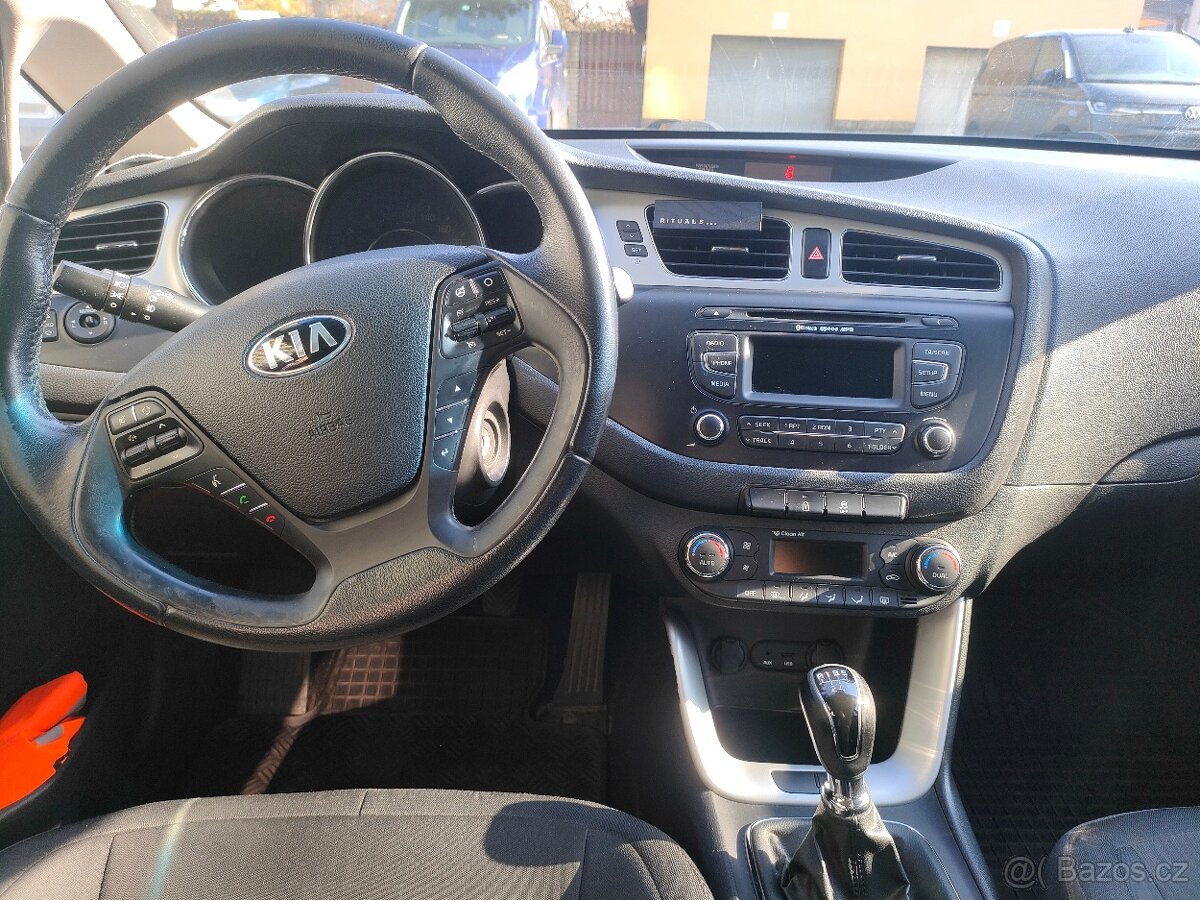 Kia Ceed SW - 12