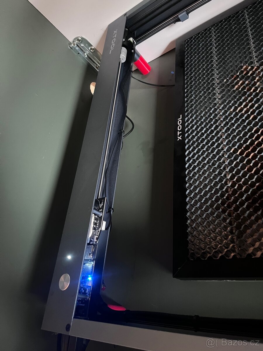 xTool D1 Pro 40W gravírka -rozšíř. prac. plocha+mnoho přísl. - 12