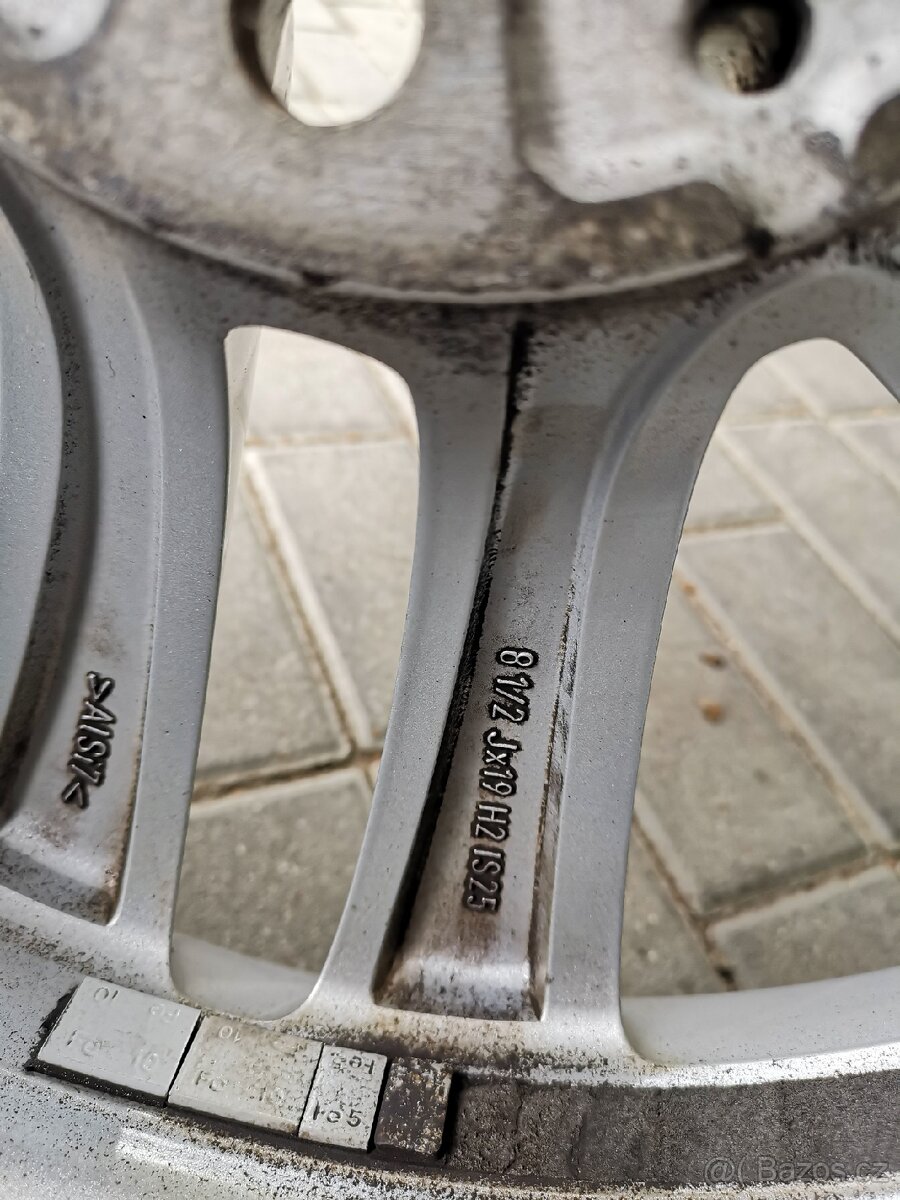 BMW dvourozměr 275/40 a 245/45 R19 Pirrelli 7mm letní, - 12