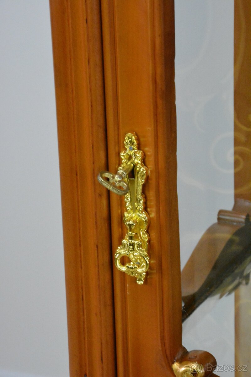 Zámecká vitrína - masiv - 12