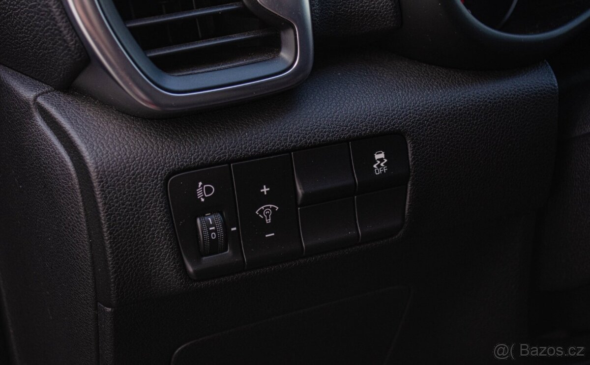 Kia Sportage 2.0 CRDi 4WD A/T - 12