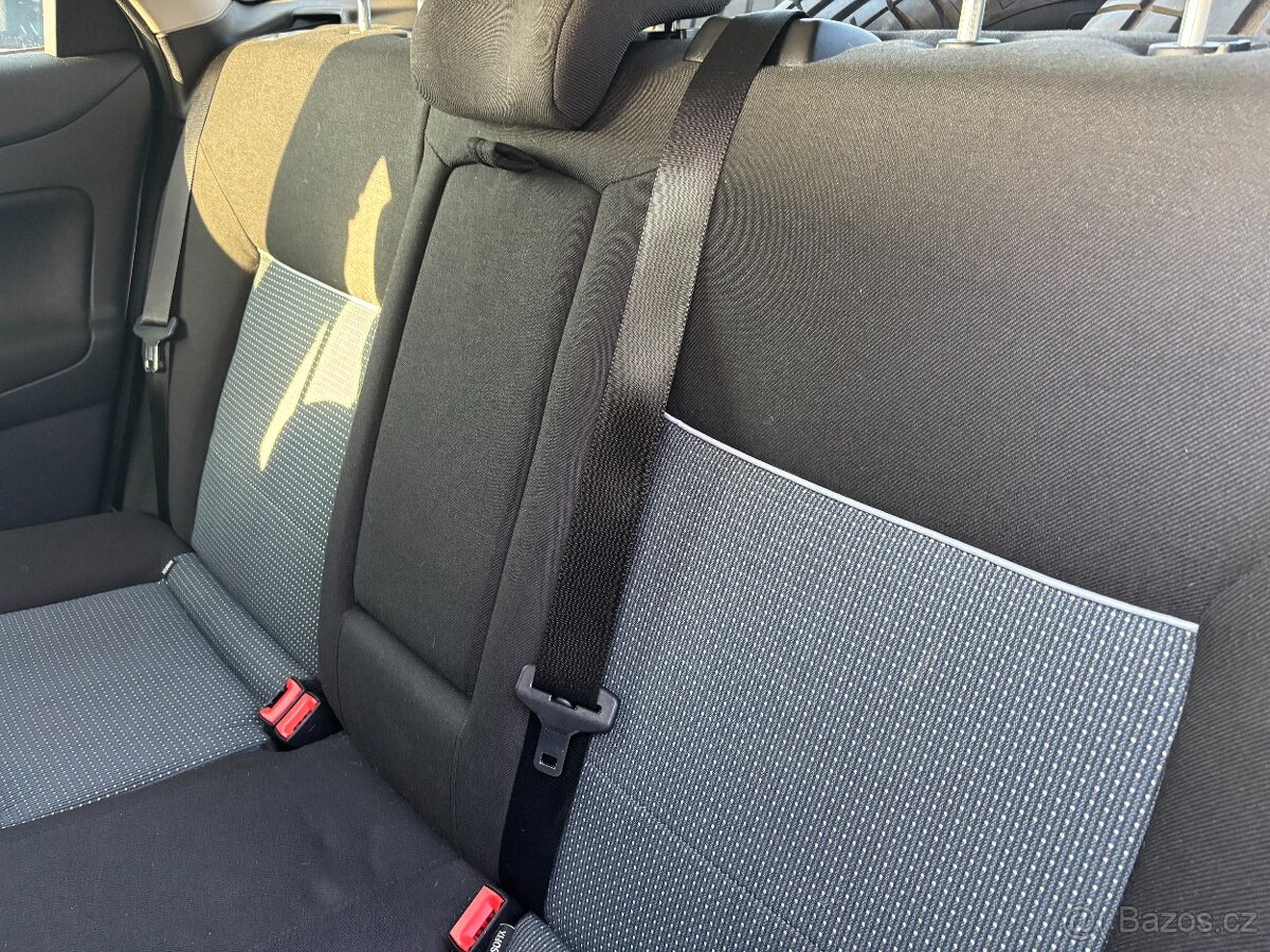 Ford Mondeo 2.0i AUT KLIMA - 12