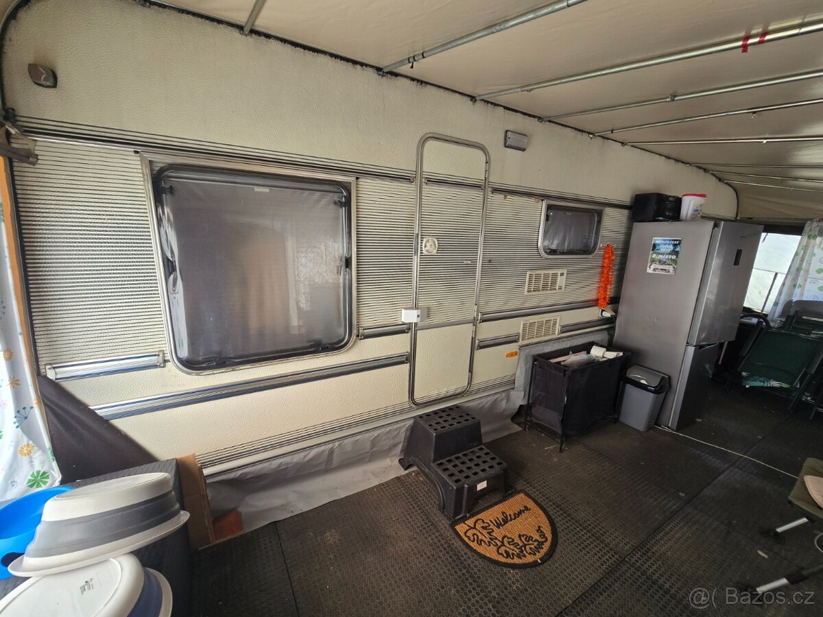 Karavan LMC typ 700 P - 12