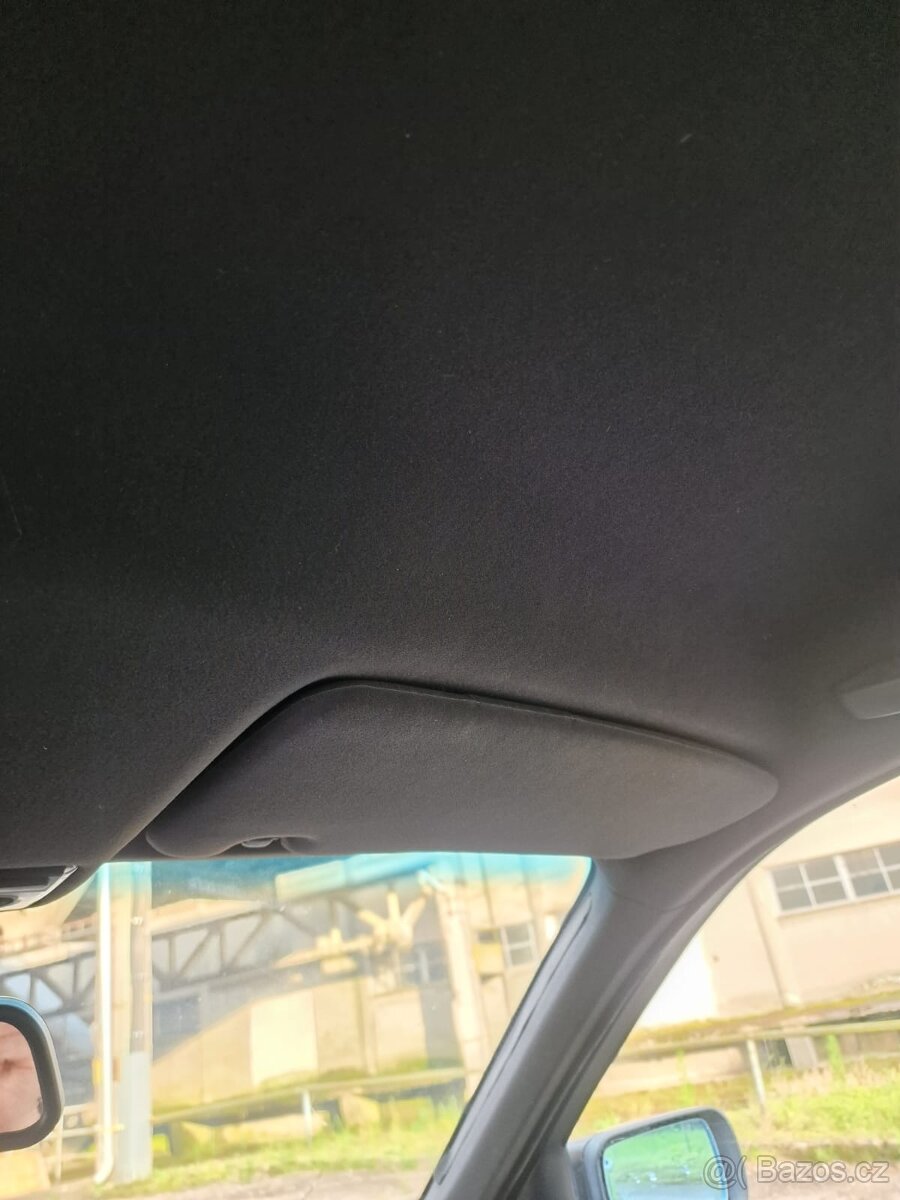 BMW 330xi Touring (E91) – xDrive – 3.0 benzín Automat Rok vý - 12