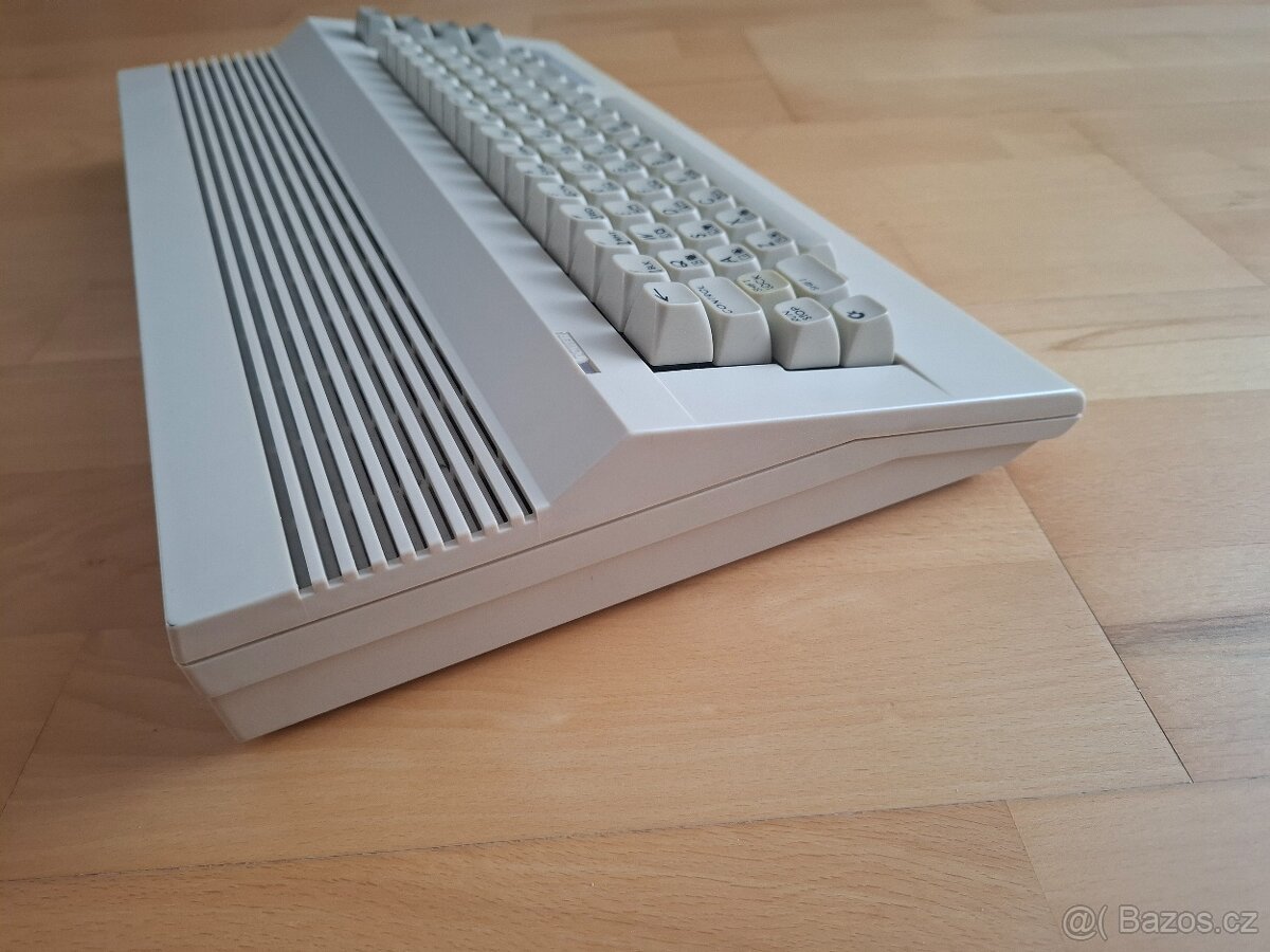 Commodore C64 - 12