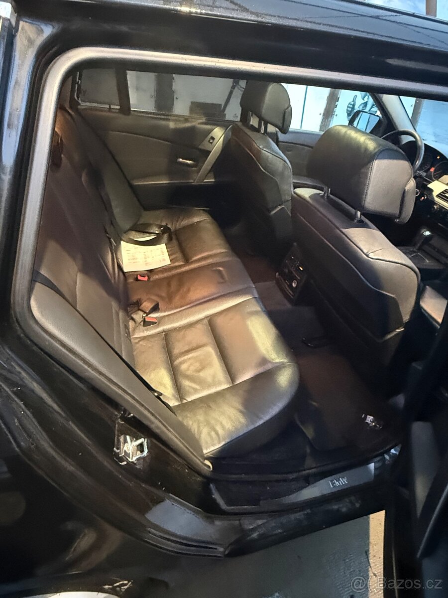 BMW e61 530d 170 kw - 12