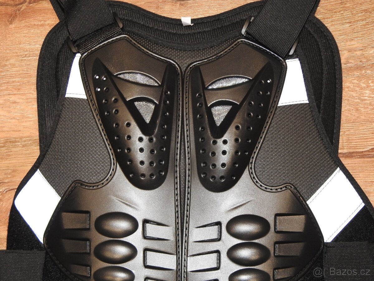 Chráničová vesta Nová - 12