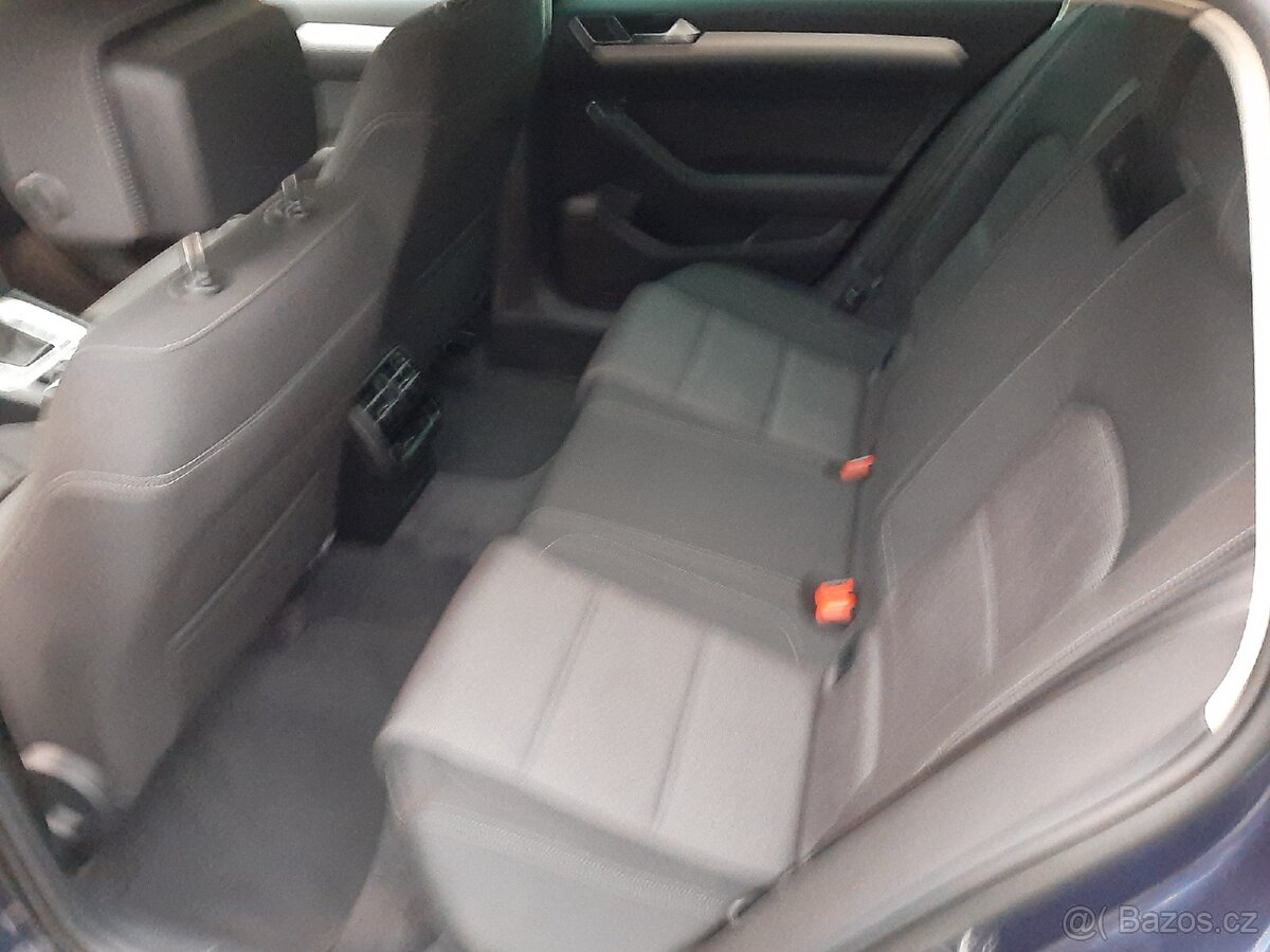 Volkswagen Passat B8 combi 2.0 TDI 110kW, 2017 - 12