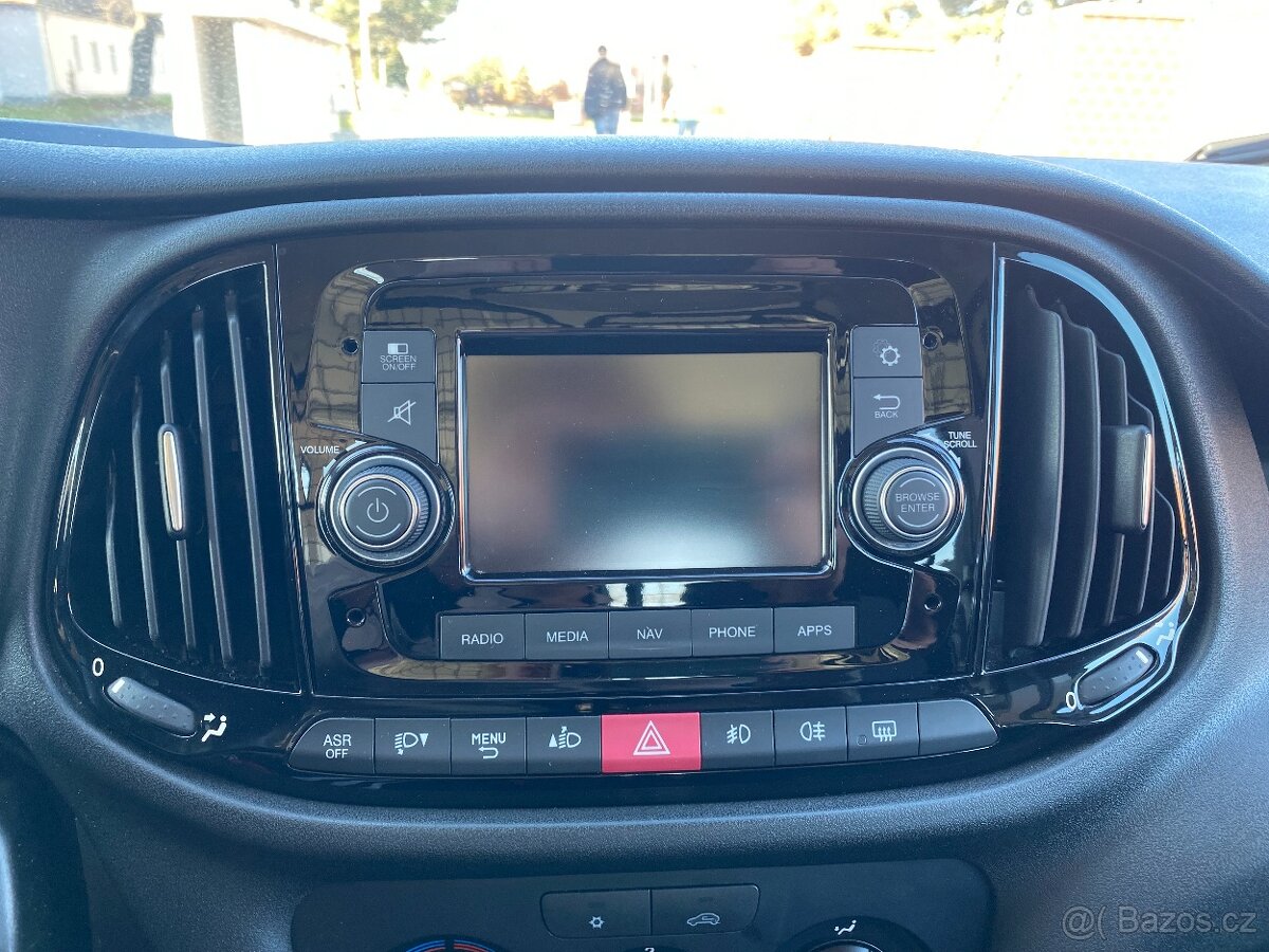 Fiat Dobló Cargo 1.6 JTD MULTIJET SX,PLNÁ VÝBAVA - 12