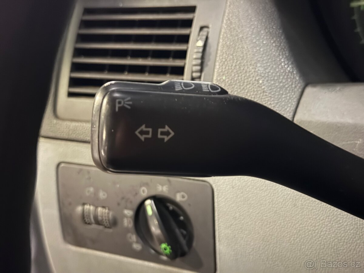 Škoda Fabia 1.4 MPI – 170 000 km – pěkný stav - 12