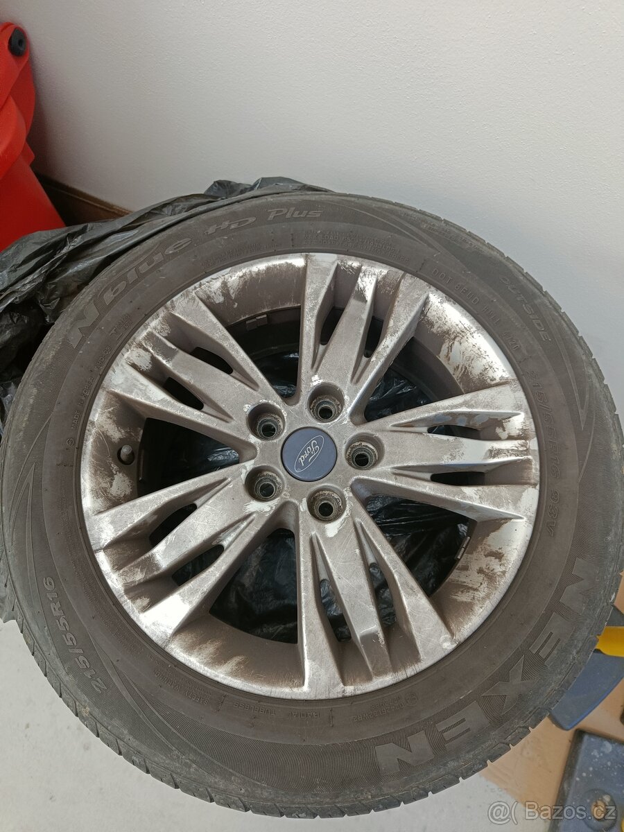 Ford Focus 1.6 Ti-VCT Kombi – Původ ČR - 12