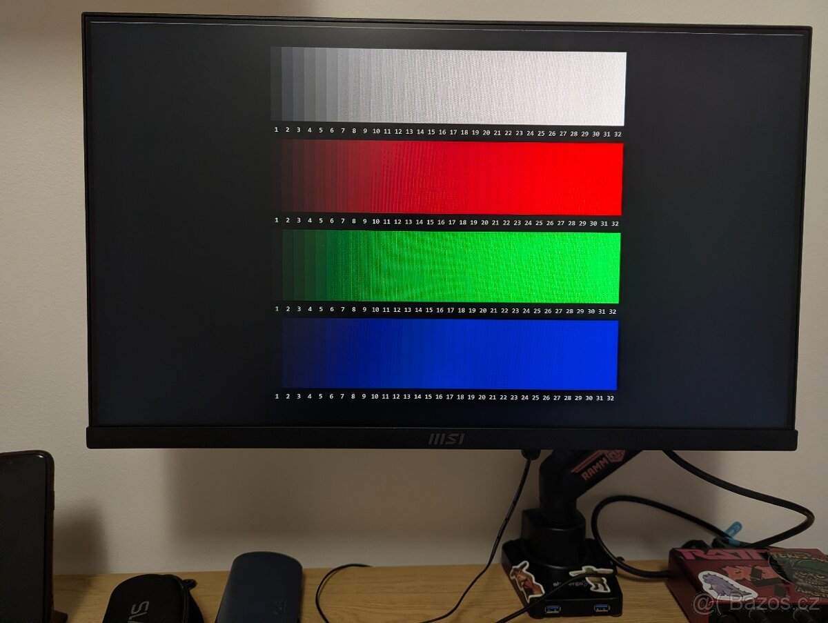 23.8" MSI Pro MP241X - 12