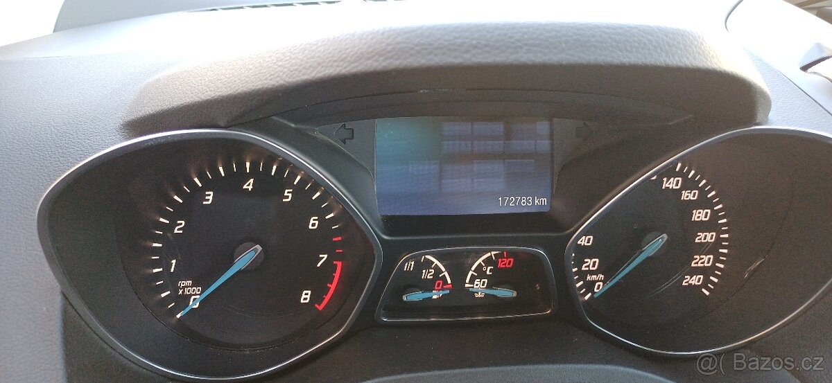 Ford KUGA 1,5 i 110kw velmi pěkná - 12