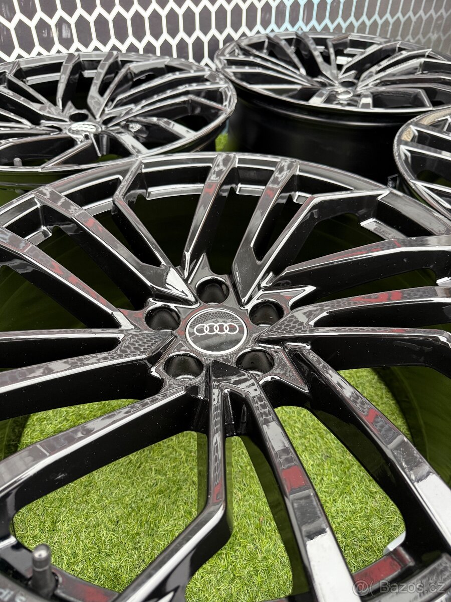 AUDI RS5/RS4 - ORIGINÁLNÍ SADA R20 - 12