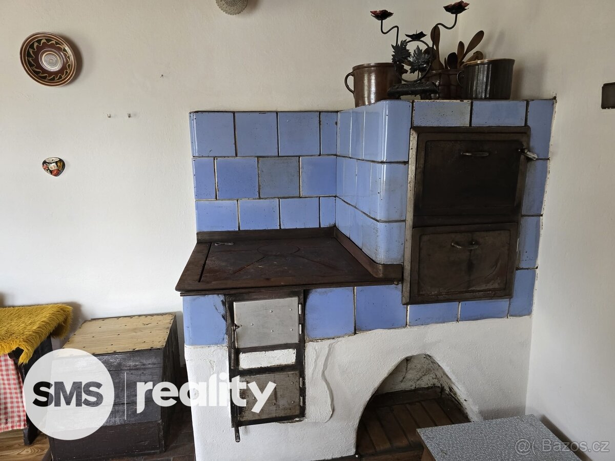 RD Otinoves se zahradou 598m² - 12