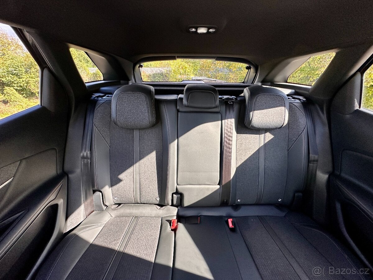 Peugeot 3008 GT, 1.2 benzín,automat,2020,cena bez DPH - 12