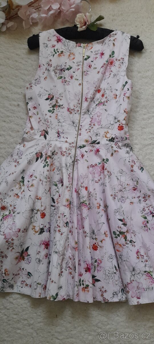 Closet květinové šaty s kapsami - 12