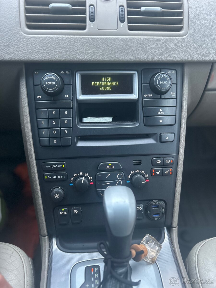 Prodám Volvo XC90 D5, 136kw - 12