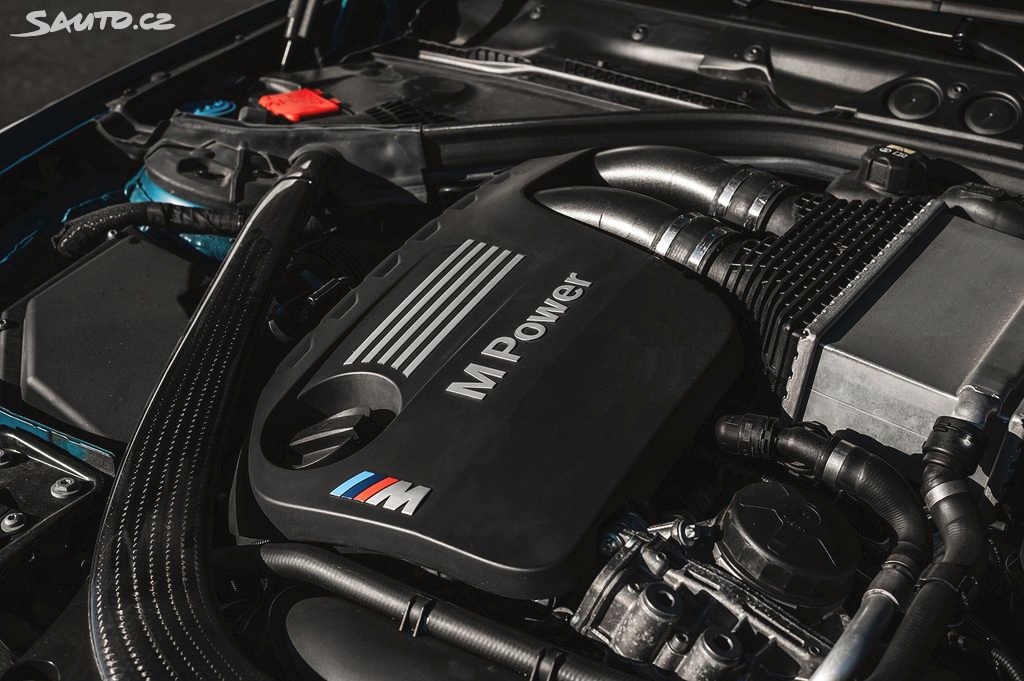 BMW M2, Competition Manual - 12