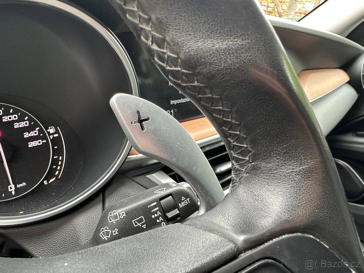 Alfa Romeo Stelvio 2.0T SUPER Q4 206kW - 12