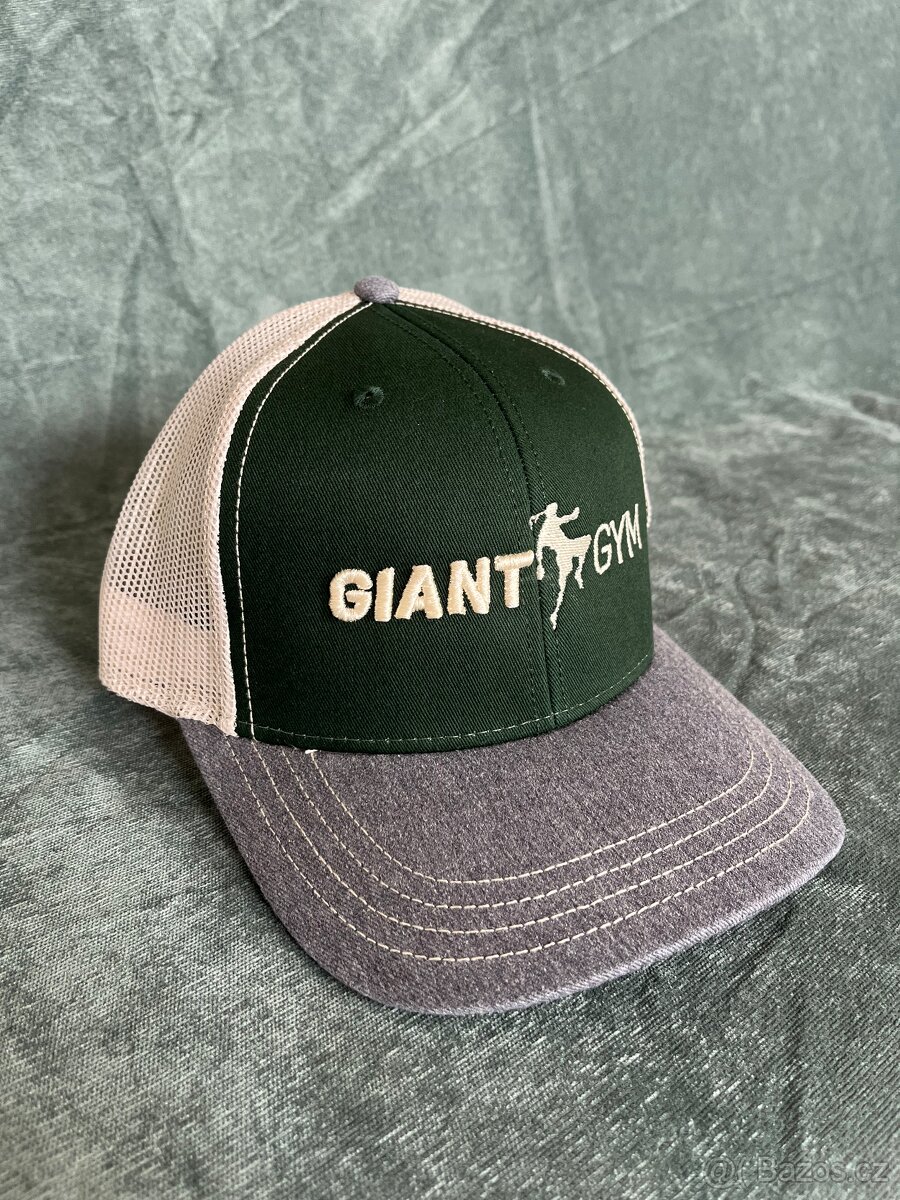 Predám šiltovku GIANT GYM - 12
