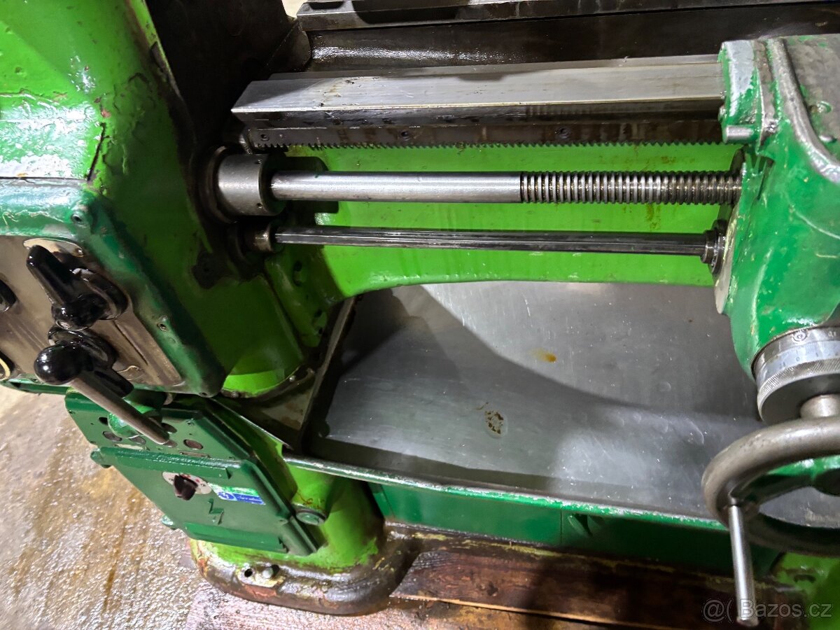 Prodám soustruh s28 v dobrém stavu - 12