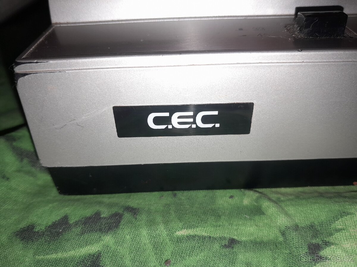 Gramofon C.E.C Chuo Denki ST-130 Directdrive semiautomat - 12