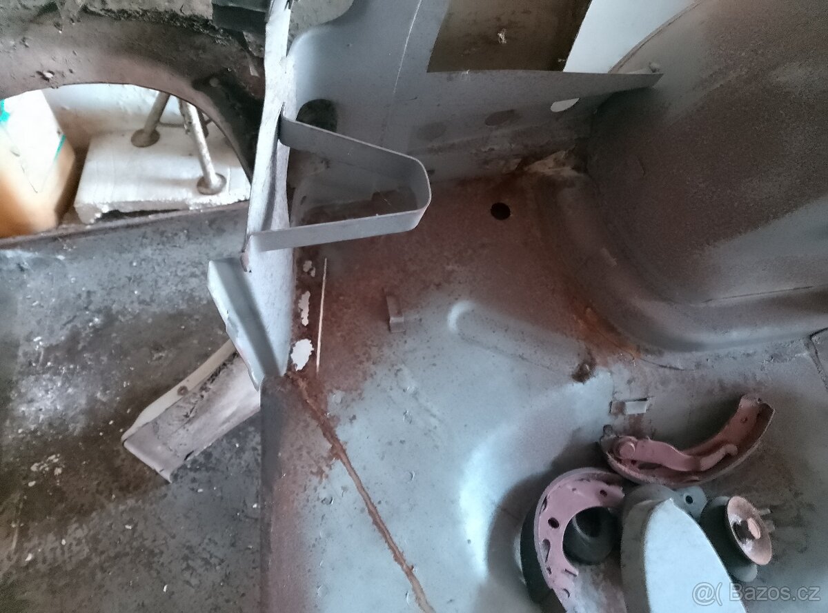 Trabant combi 1981 - 12