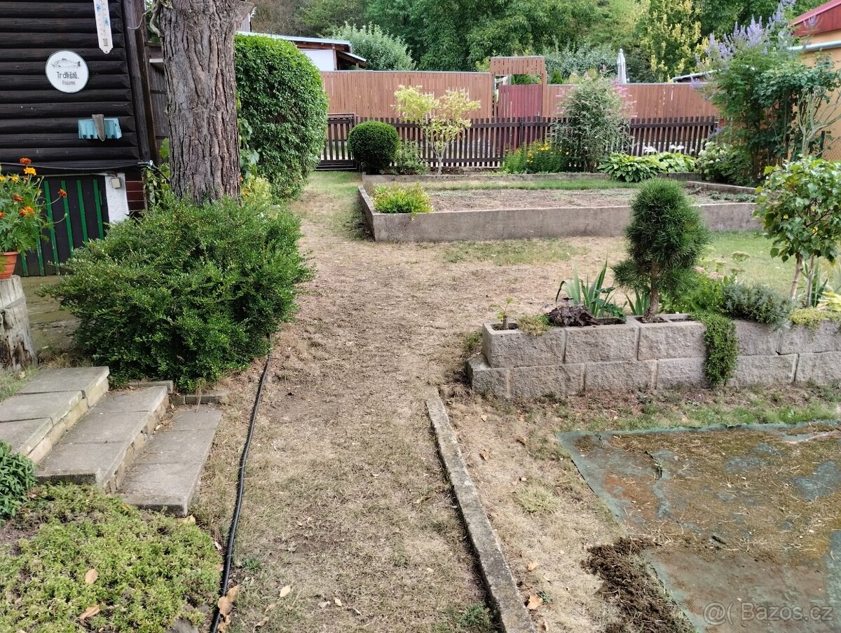 Zahrada na prodej - 12