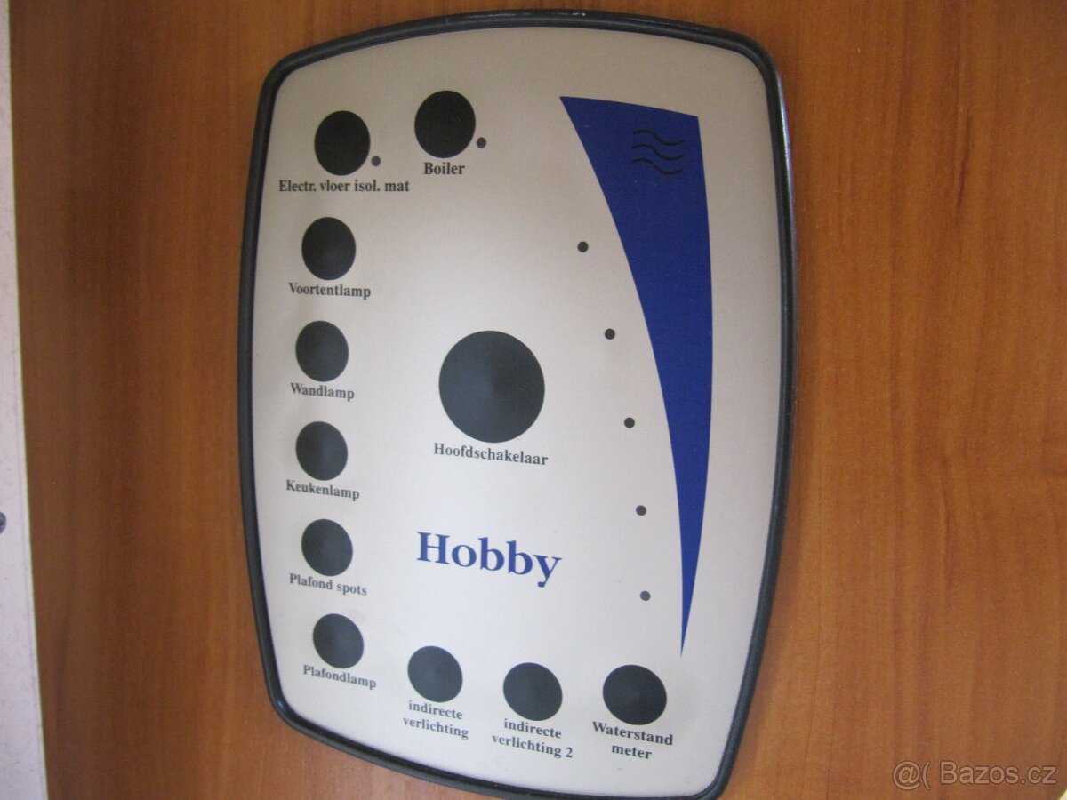 Prodám karavan Hobby 495 UL,r.v.2008 + mover + předstan. - 12