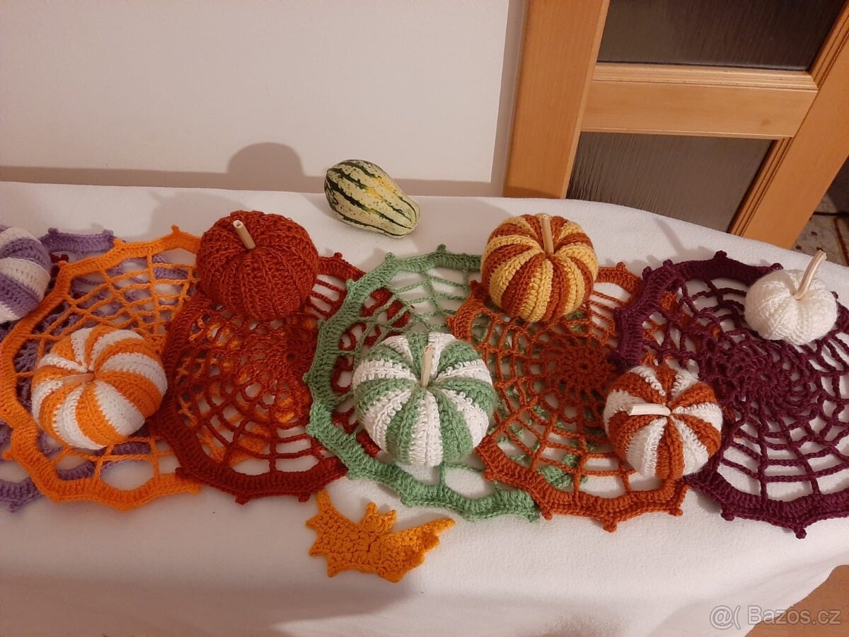 Háčkované dečky a dýně 2. - 12