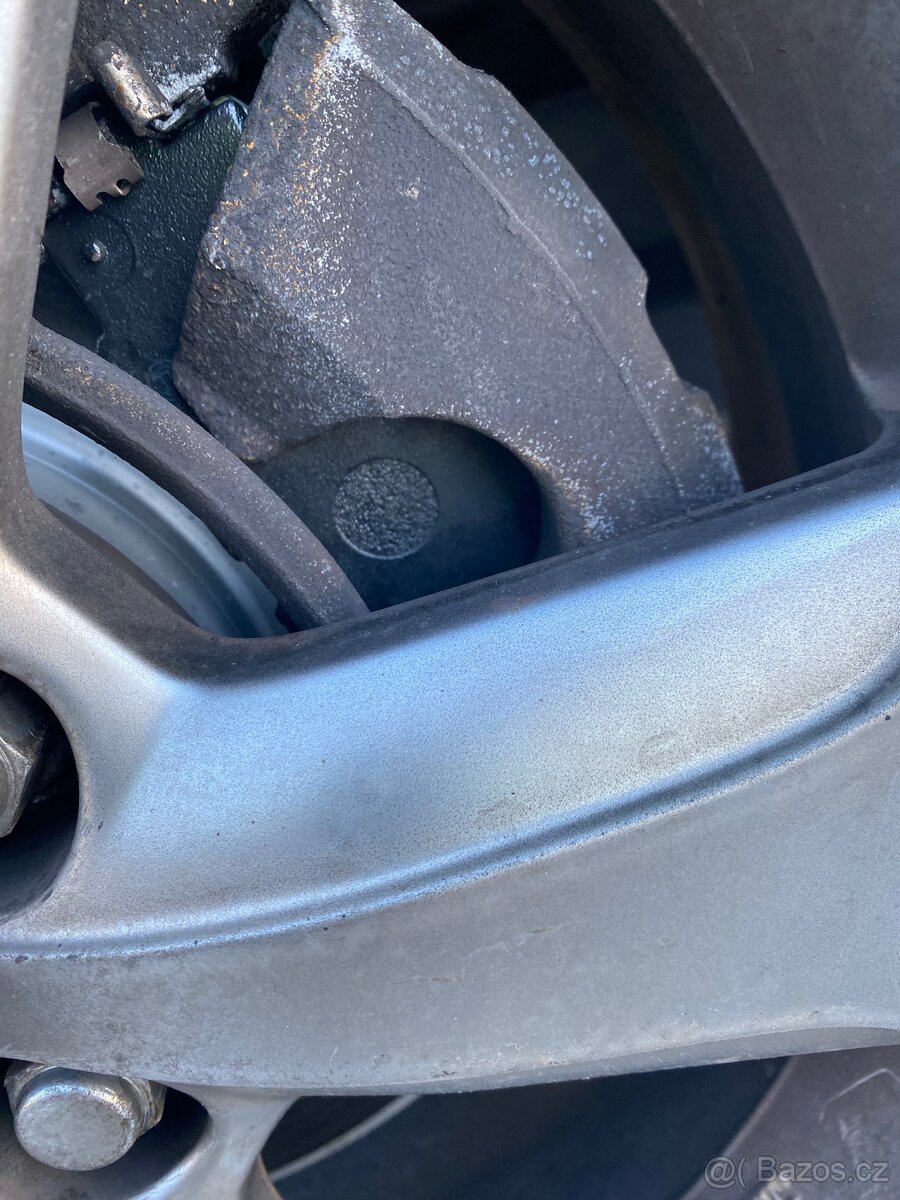 Toyota 1.3 vvt-i 74 kw - 12