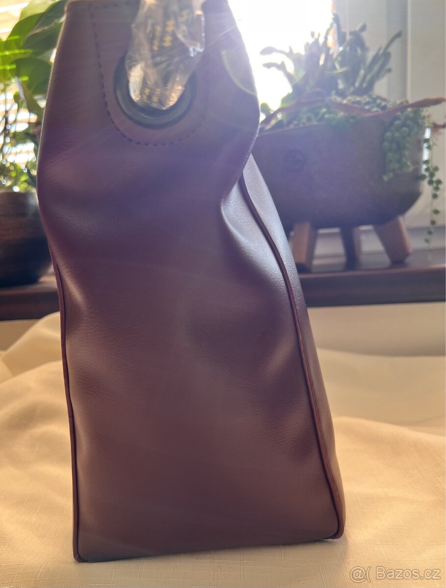 NOVÁ Dámská kabelka zn.Vuch - 12